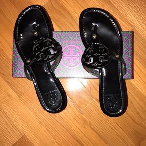 Tory Burch sandals - black patent leather - size 8